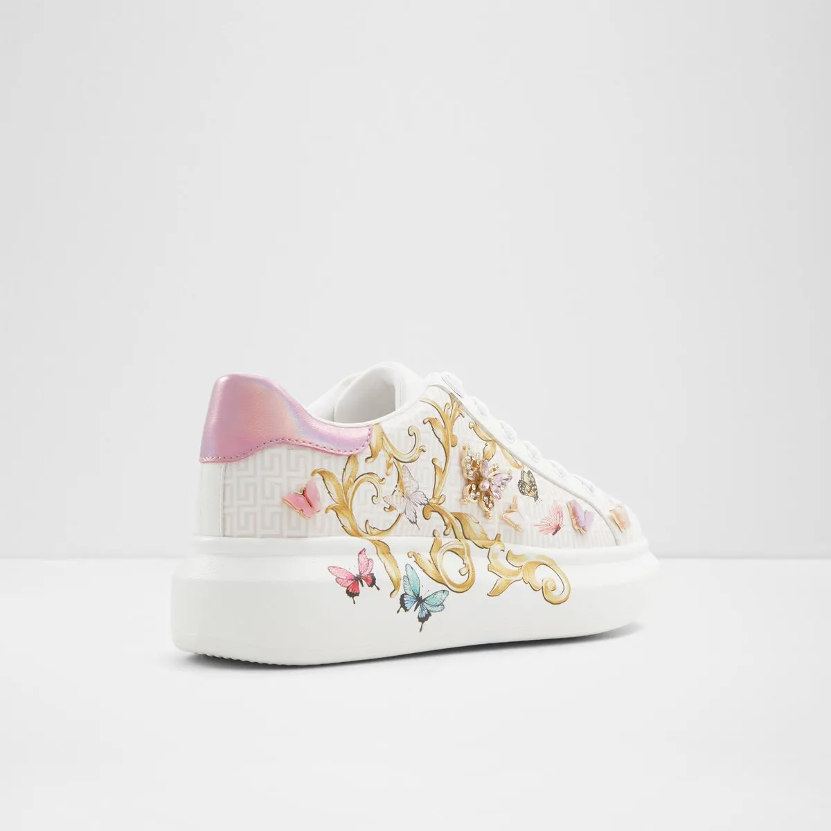 Eloria Low-Top Sneakers
