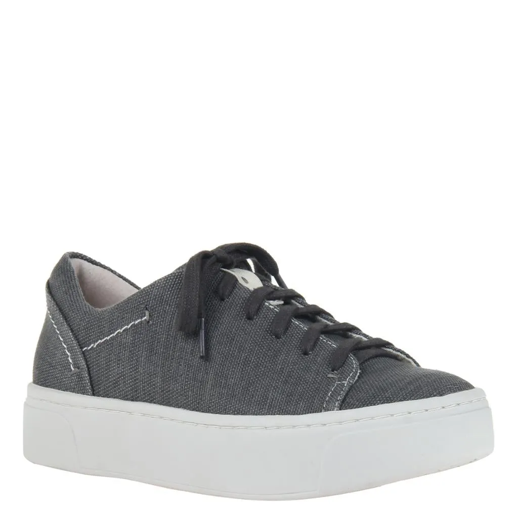 HELIO in CHARCOAL Sneakers