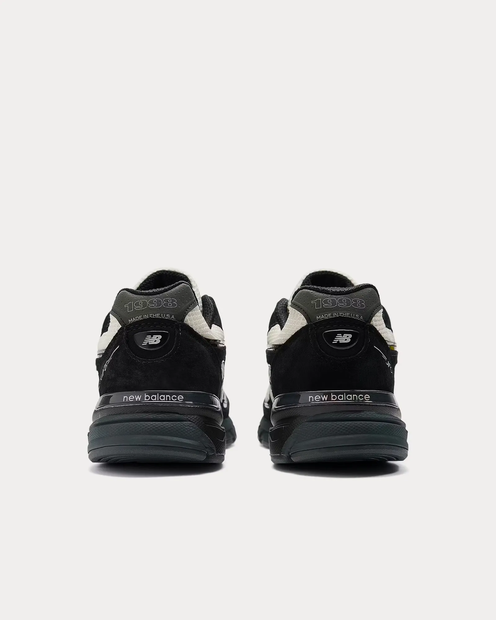 Made in USA 990v4 'Outro' Black / White Low Top Sneakers