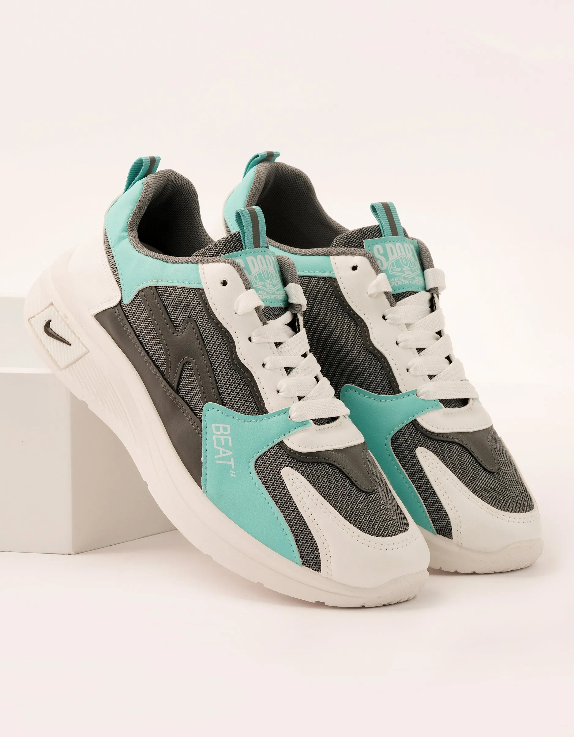 Men Ignite Sporty Sneakers