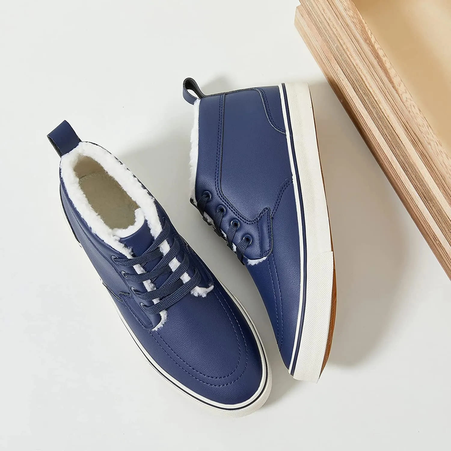 Men's Size 8 High Top Sneakers