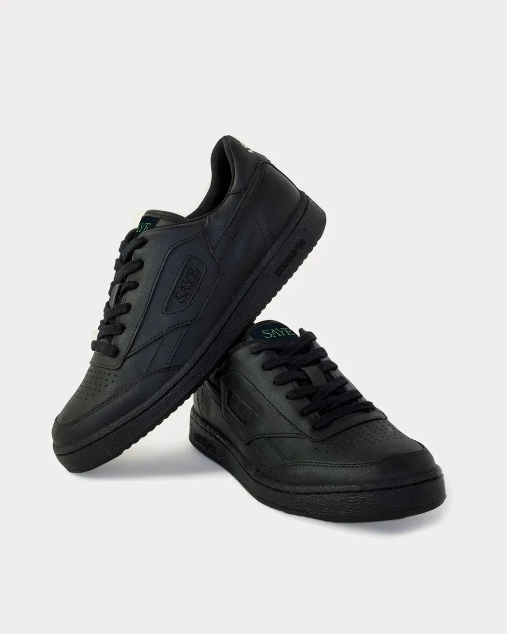 Modelo '89 Vegan Dark Low Top Sneakers