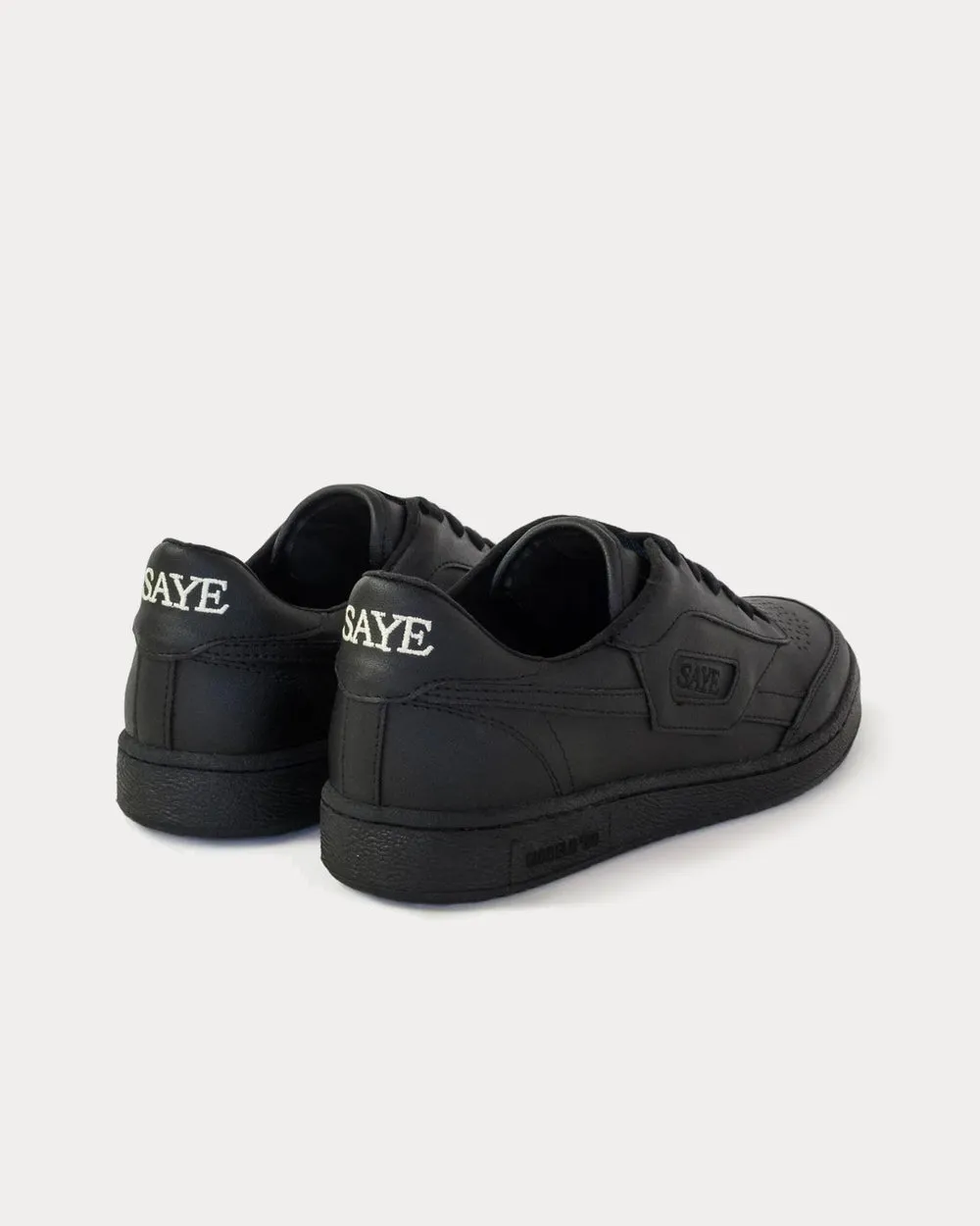 Modelo '89 Vegan Dark Low Top Sneakers
