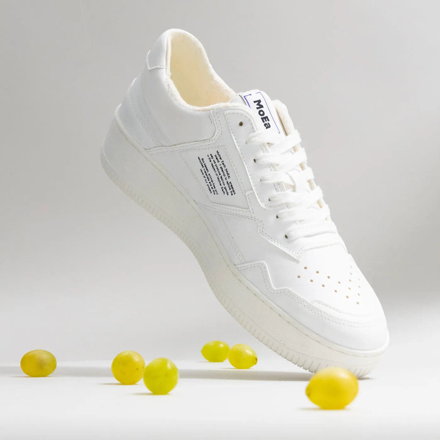 MoEa | GEN1 Grape Vegan Sneakers | All White
