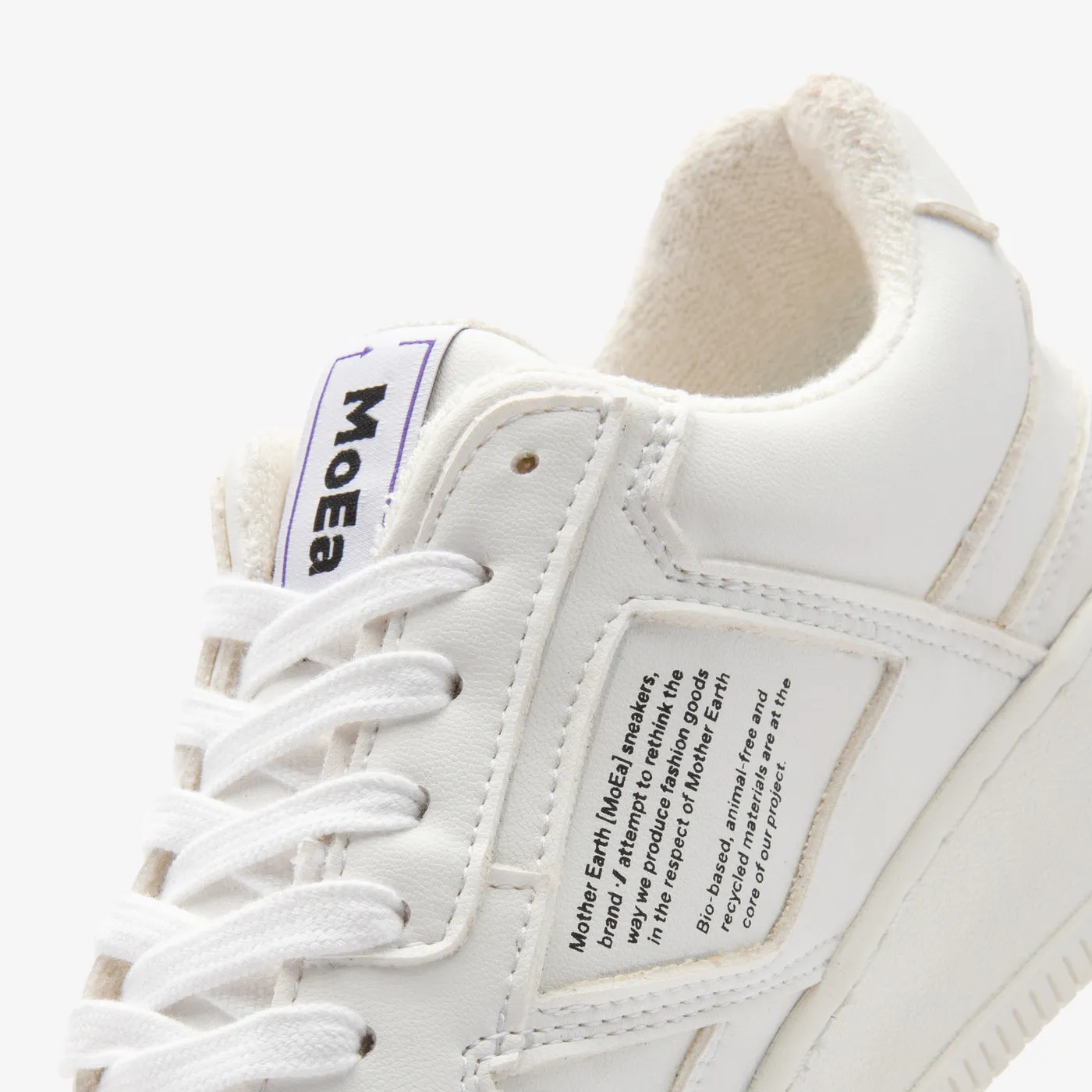 MoEa | GEN1 Grape Vegan Sneakers | All White
