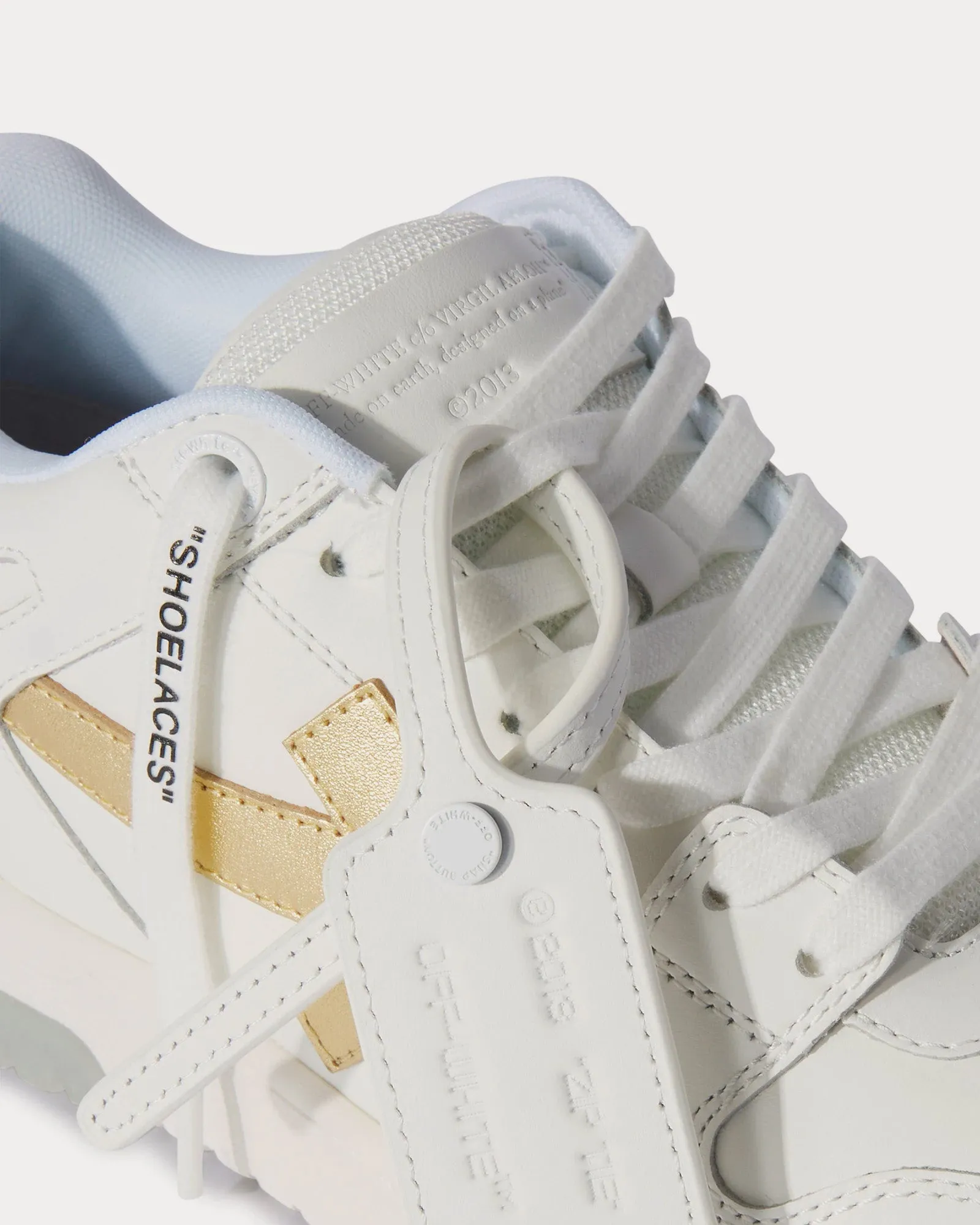 Out Of Office Calf Leather White / Gold Low Top Sneakers