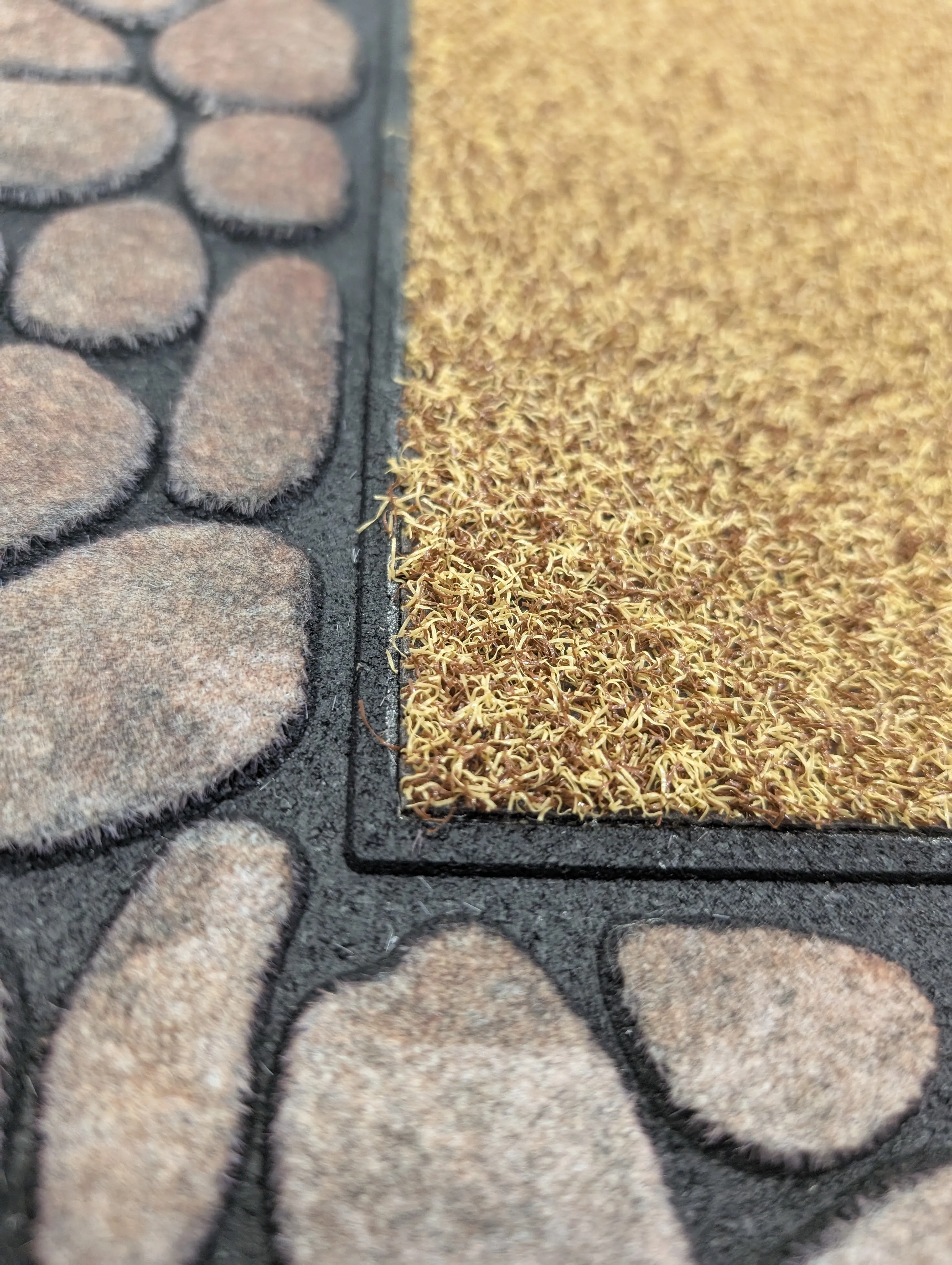 Outdoor Mat Pebble Border 45x76cm - Brown