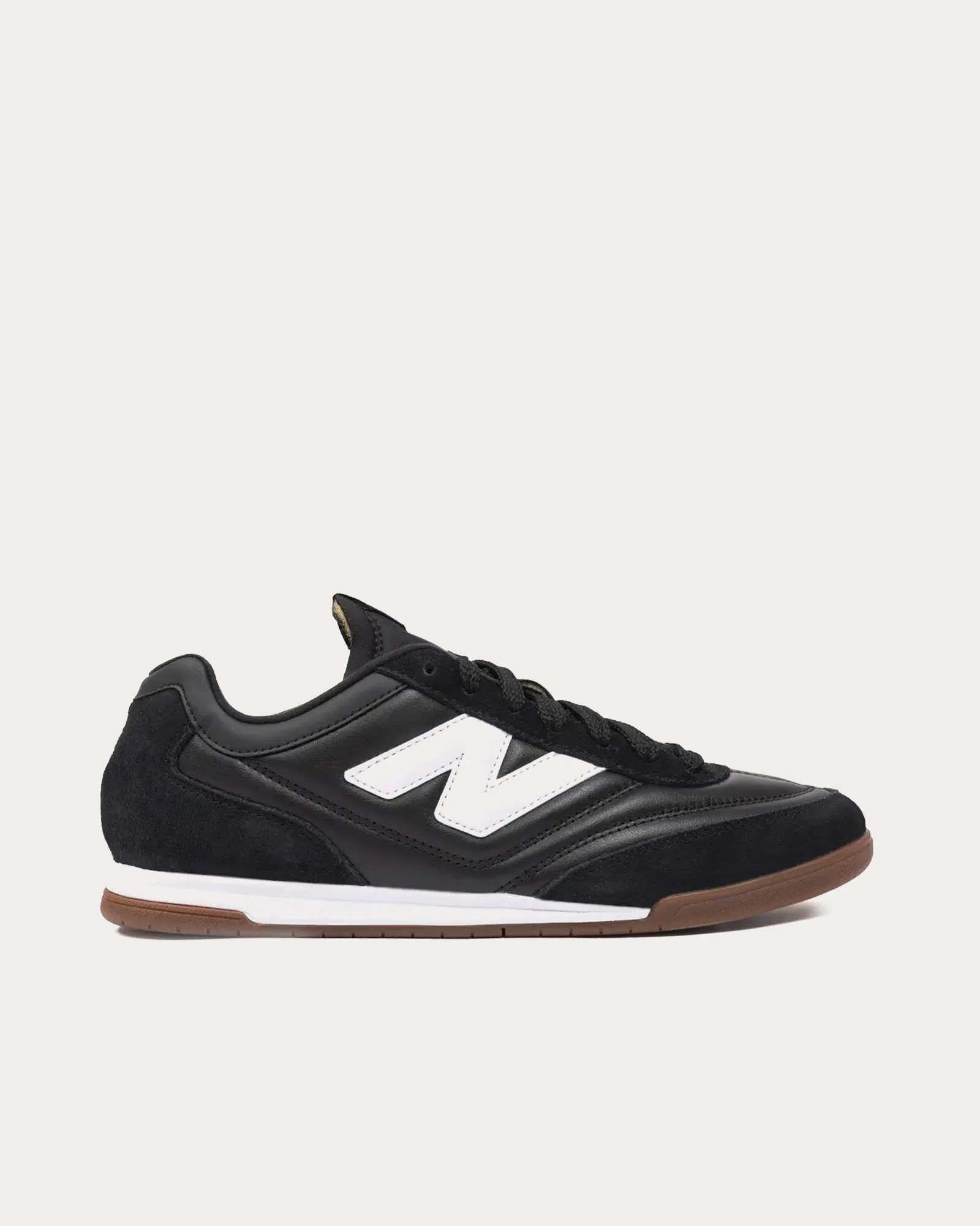 RC42 Black Low Top Sneakers