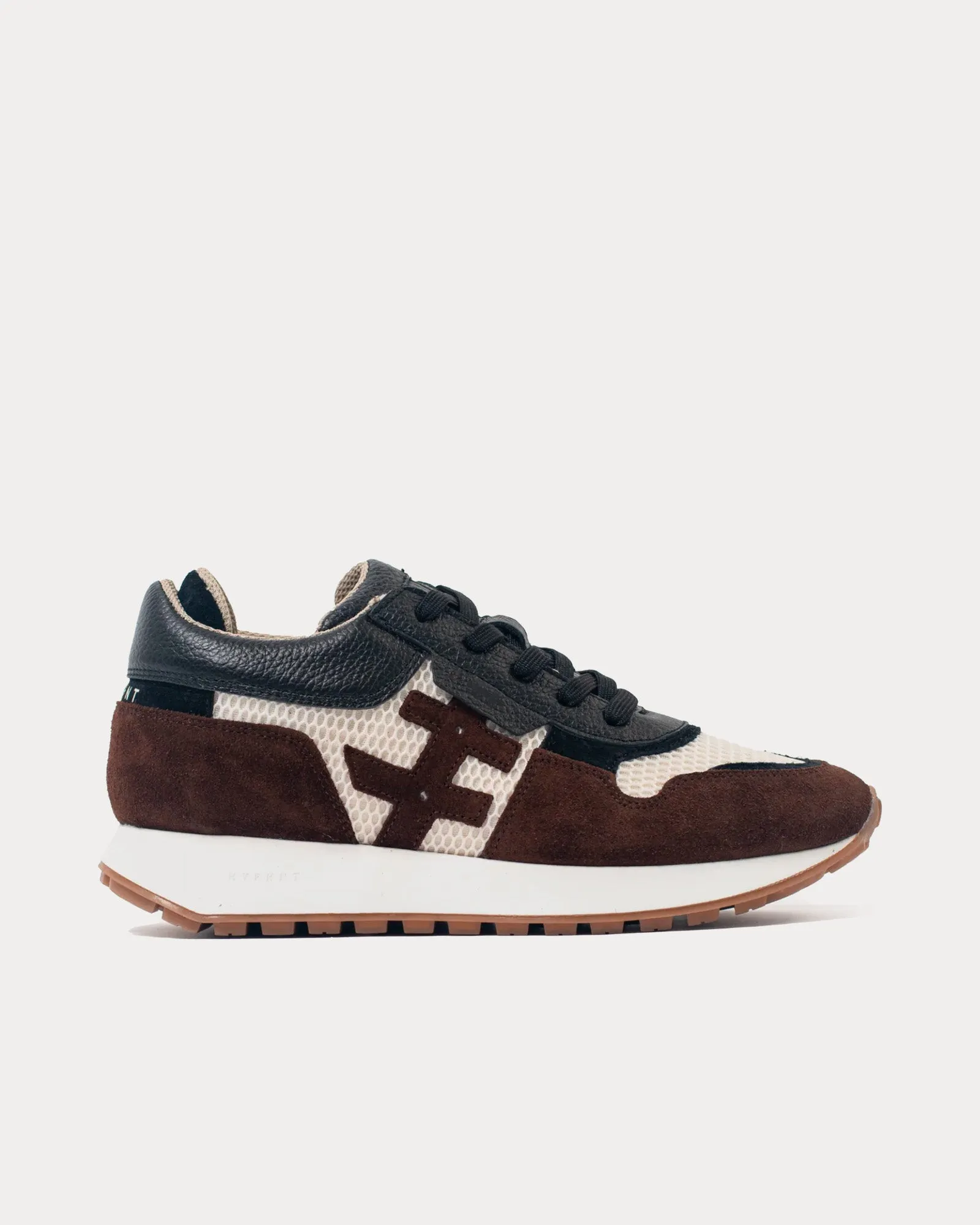 Road Runner Cappucino Low Top Sneakers