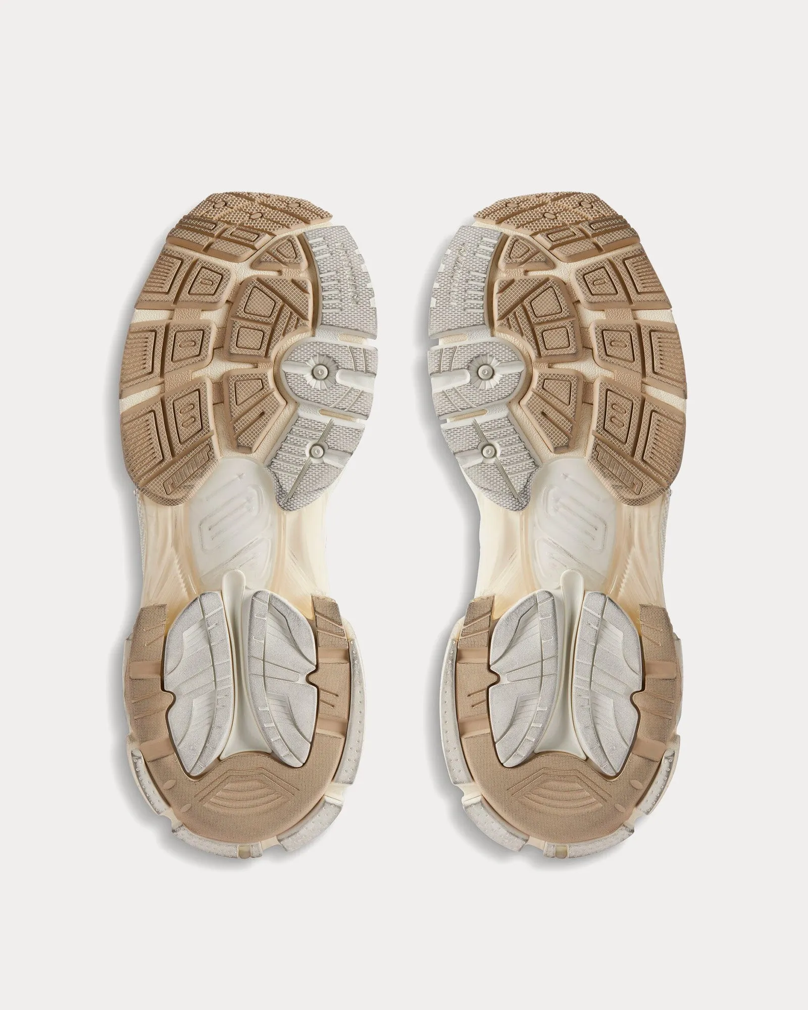 Runner 2.0 Mesh & Polyurethane White / Beige / Red Low Top Sneakers