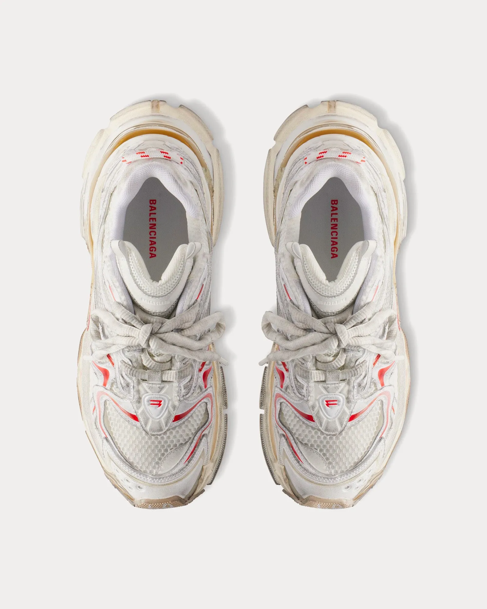Runner 2.0 Mesh & Polyurethane White / Beige / Red Low Top Sneakers