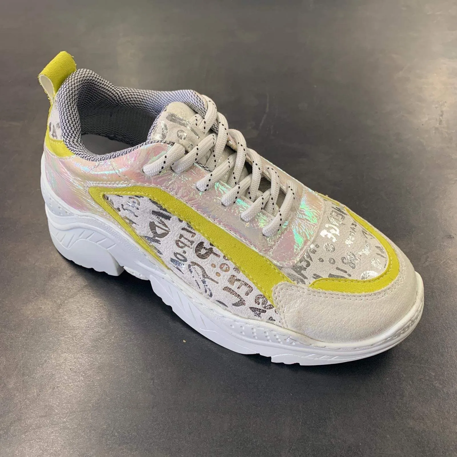 Sneakers Silver Yellow Metallic Fonts